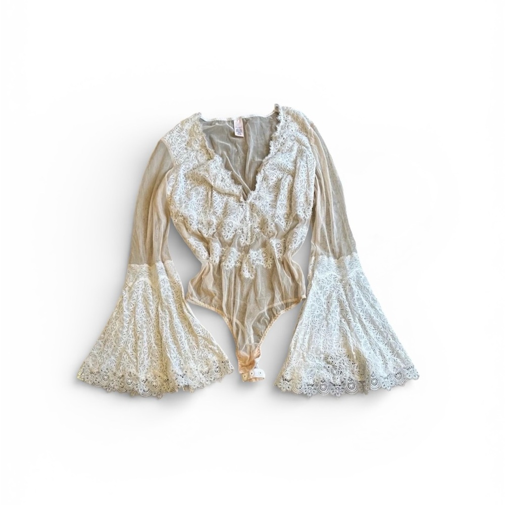 Vintage Victoria’s Secret Lace Mesh Bodysuit Sheer Bell Sleeve Y2K Romantic Top - Picture 4 of 10